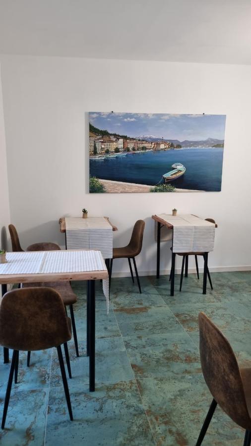 Antica Dimora Dei Gelsi Bed & Breakfast Manerba del Garda Exterior photo