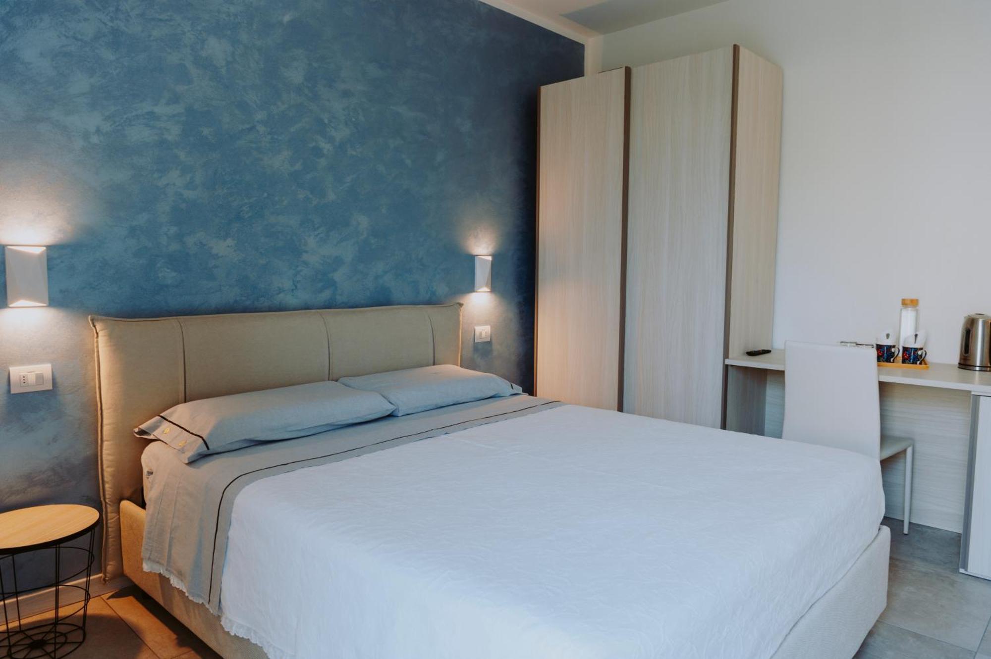 Antica Dimora Dei Gelsi Bed & Breakfast Manerba del Garda Exterior photo